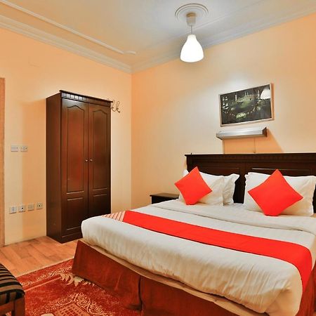 Oyo 350 Dar Almadinah Hotel Dzsidda Kültér fotó