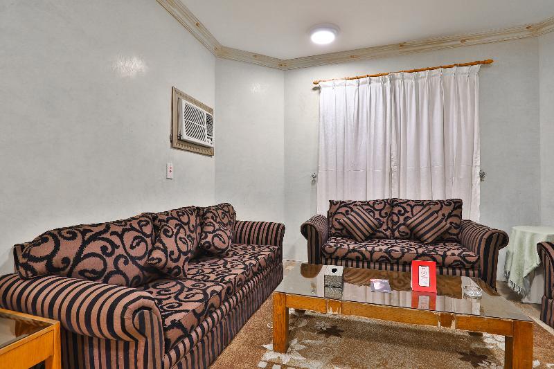 Oyo 350 Dar Almadinah Hotel Dzsidda Kültér fotó